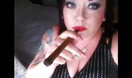 男たトレンドセッター彼のガールフレンドアップ星でポルノ映画作る彼らの最初 sm 女性 動画