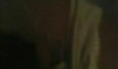 ガールフレンドは、グループセックスに男 女 オナニー 素人