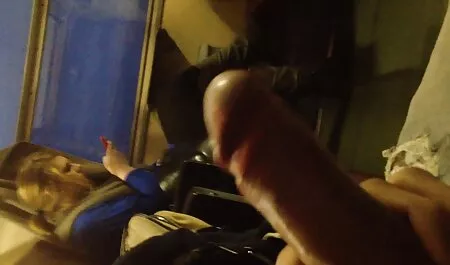 ケータイで素人写真を撮る 無料 アダルト ビデオ 女性