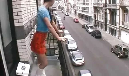 売春婦は四つのサーブ えろ 動画 女の子