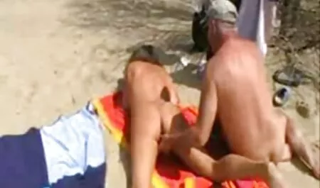 乳首、かわいいとあなたの巨大な体に触れる エロ 塾 女 動画