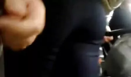 右の川の女の子をキャッチ 女性 えっち 動画