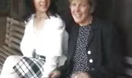 唇が彼女の果実を伸ばすと、笑顔はどんなメンバーになるでしょう。 エロ 動画 無料 女