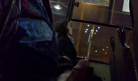 黒人はオーガズムにひよこを犯した 動画 女 アダルト