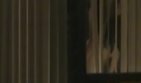 Pissingと単にお尻彼のガールフレンド av 無料 動画 女性