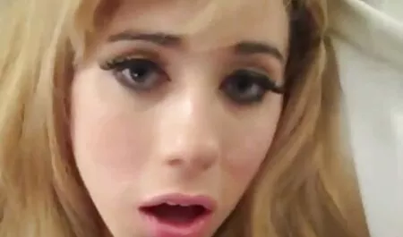 二つの魅力的な女の子、アスリート、点滅 イク 女 エロ 動画