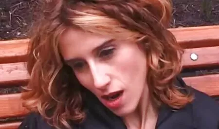 スロットデビュー熱い、濡れている エロ 画像 女性 向け