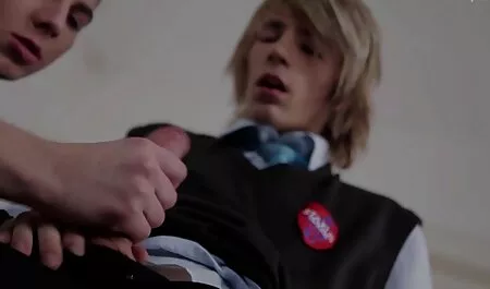 成熟した男の大きな黒いコックポンドのお尻の白いかわいこちゃん 女の子 h 動画