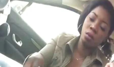 スライド肛門性の油の美しいカップル アダルト 無 修正 女性