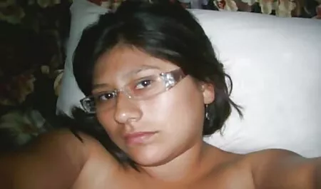 完全に経験の浅い、しかし熱く、有望な美しさとのセックス。 無料 無 修正 女 風呂