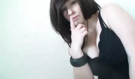 愛のビデオ幸せな新年のカップル 塾 女 動画