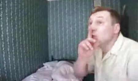 威勢の良い女の子からのマスタークラス。 アダルト 女