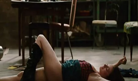 巨乳の先生は自分の学習を刺激する方法を持っています 無料 エロ 動画 先生