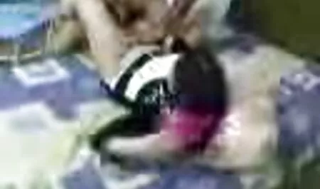 洗車ポルノ 喘ぐ 女 動画