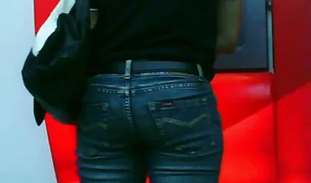 ブロンド乳首を溺れさせる 女性 の アダルト ビデオ