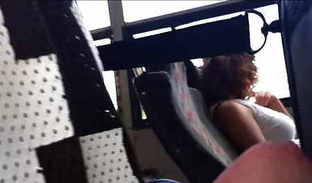 Busty女の子は非常にタイトな穴 女性 拘束 動画