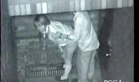 金髪は、お尻に巨大な男根を取ります デブ 女 エロ 動画