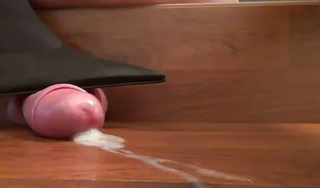 女の子の粘り強さに抵抗しないかわいい男の子 av 女性 マッサージ 師