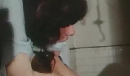 ダチディップで浮気妻 淫乱 女 無 修正 動画