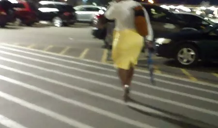 レザーシートで過食症のガールフレンドとの愛を作る。 アダルト 女 無料